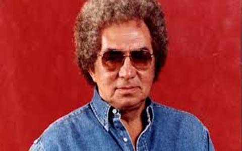 Médicos suspendem sedação de Reginaldo Rossi 